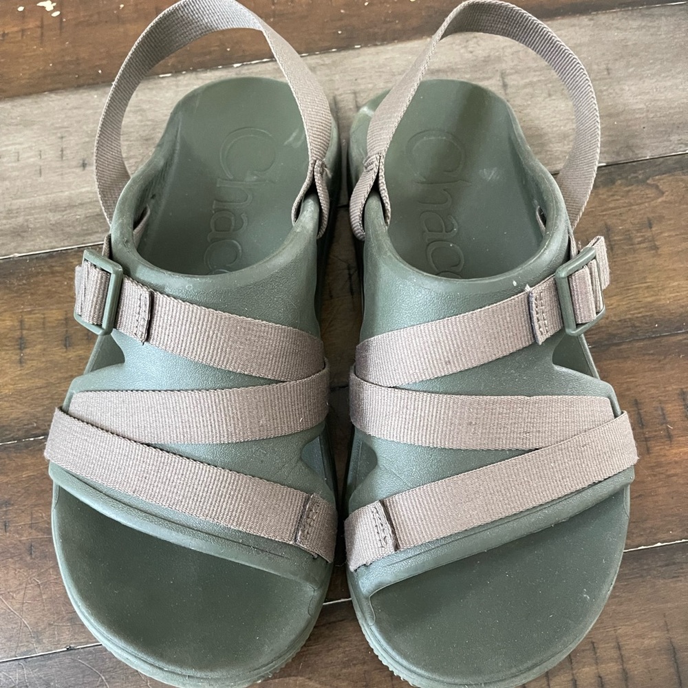 Chacos size 10